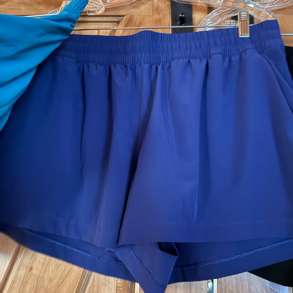 Athleta Women’s Weekender Athletic Shorts - Turquoise, Black & Navy size L - Picture 5 of 11